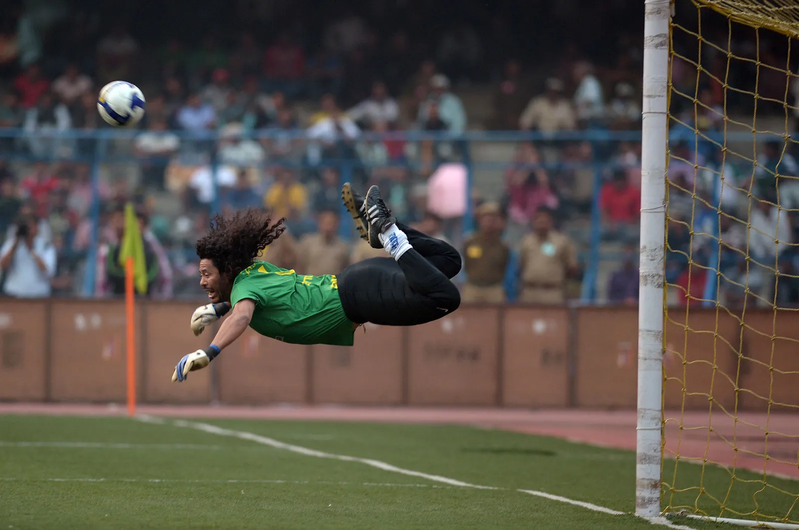 守門員 蠍子擺尾
Rene Higuita scorpion kick 2012